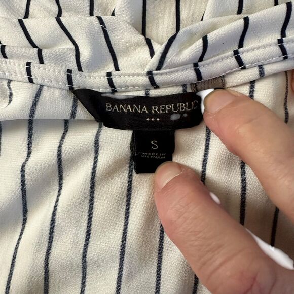 Banana Republic White Black Stripe Off Shoulder Button Up Top Size Small - Picture 4 of 7